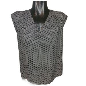 Banana Republic Black and White Line Patterned Top S